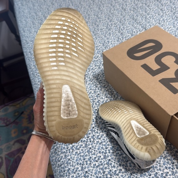 Yeezy 350 zebra - Picture 9 of 10